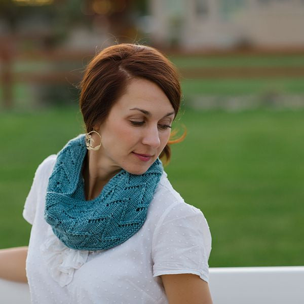 Alpenglow Cowl Pattern
