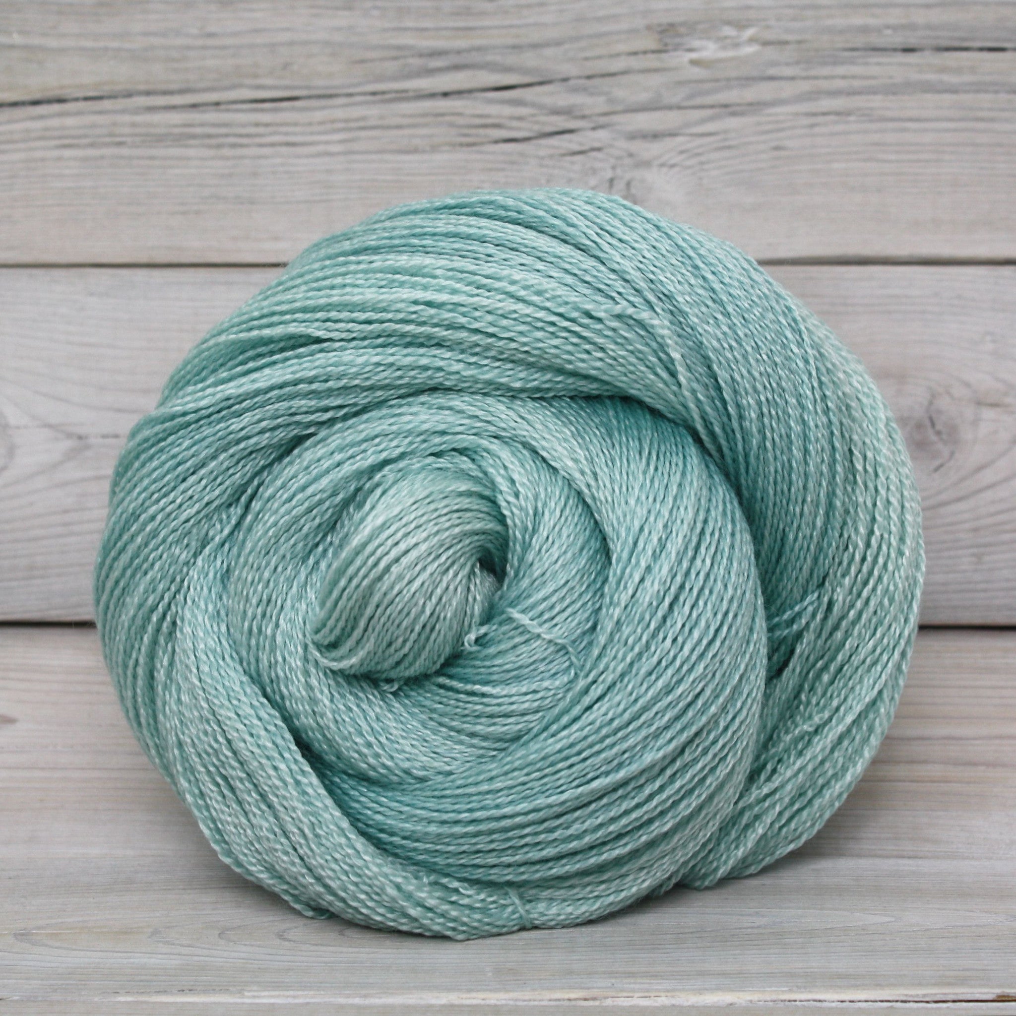 luna grey fiber arts starbright yarn | colorway: araucana