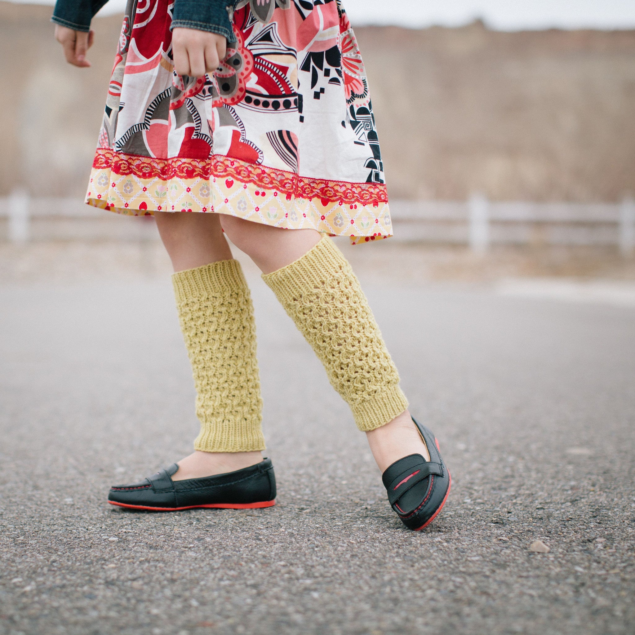 Queen Bee Leg Warmer Kit  |  Pattern + Yarn